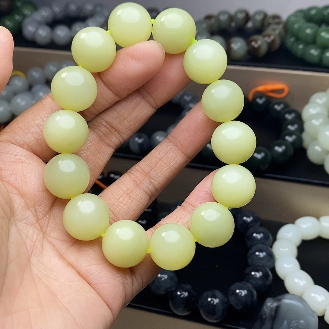 未镶嵌手链和田玉卡16