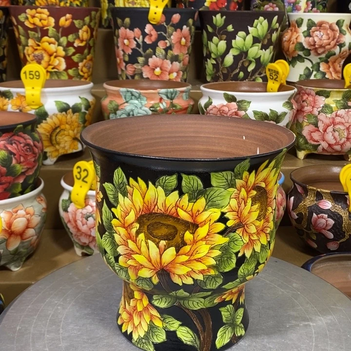 景德镇精品博美盆17.5/18