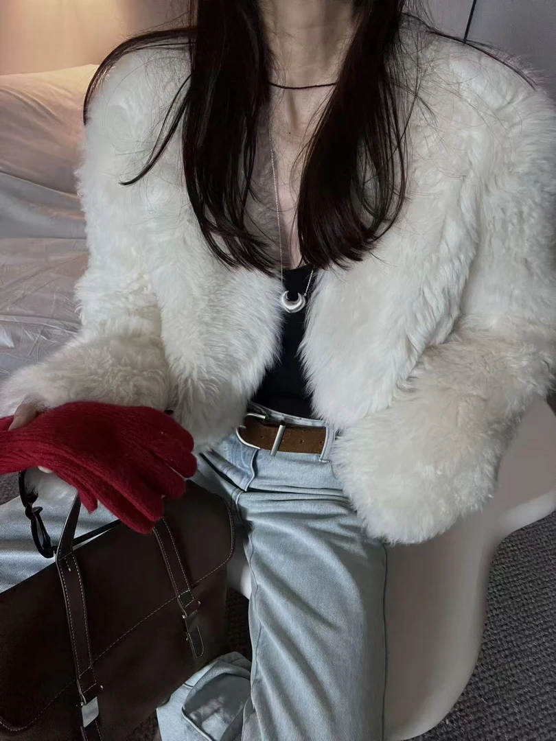 【Miss 程】冬季新品V领简约微卷托卡皮衣（会掉毛介意慎拍）