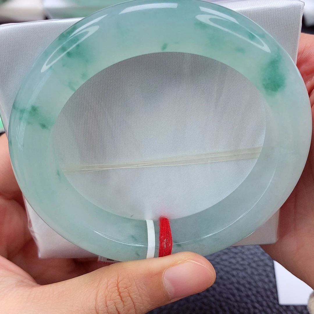 未镶嵌手镯翡翠56➕ 泥鳅背 冰飘