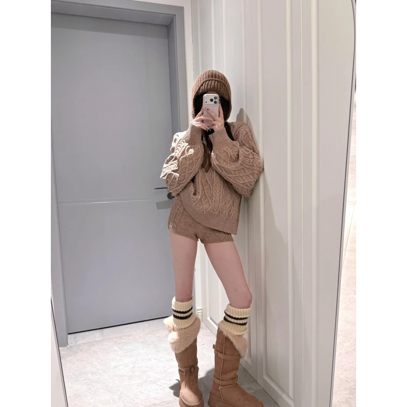 慵懒风松弛感毛衣套装女冬季复古麻花chic百搭针织上衣短裤套装