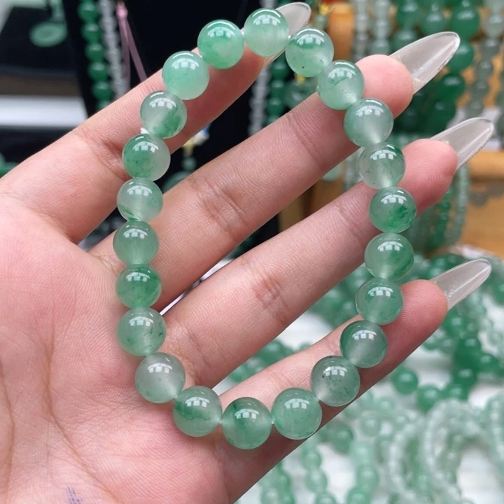 未镶嵌手串石英质玉（非洲翠）轻微矿点