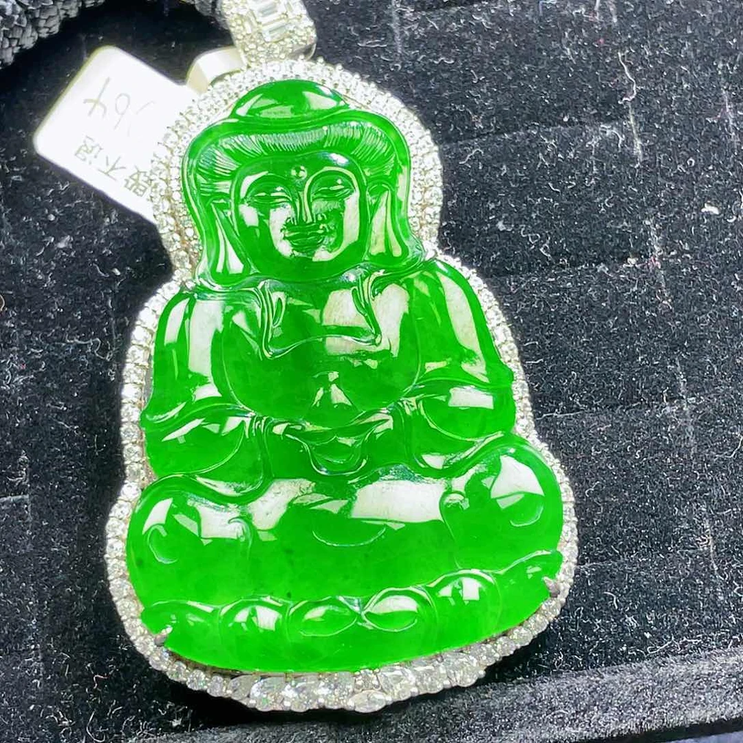 翡翠颈饰未镶嵌100，