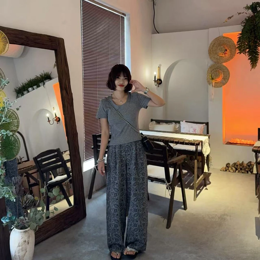 玳妮【回眸背影】夏季 圆领后背蕾丝提花拼缝短上衣修身掐腰时尚T恤