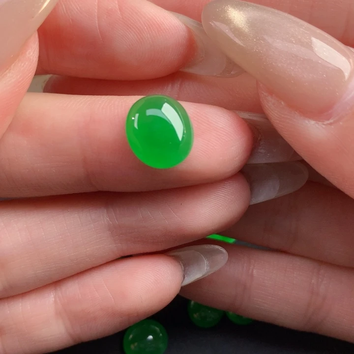 翡翠裸石10.81-9.58-3.45