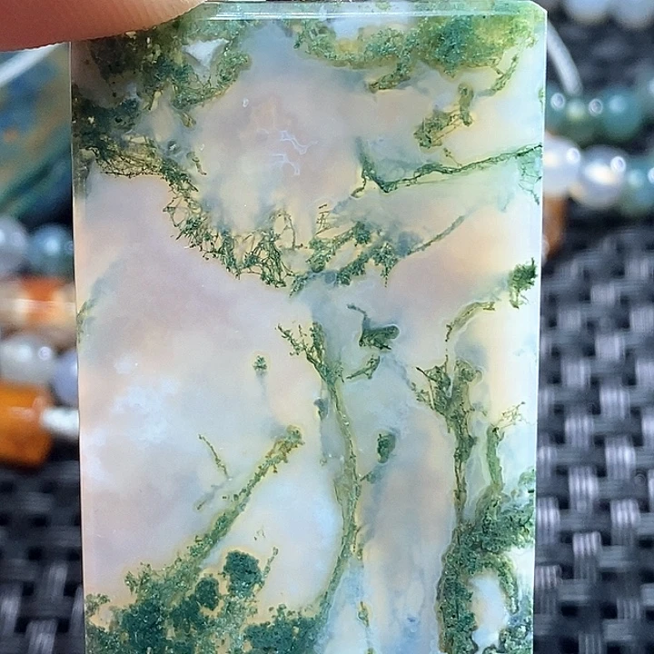 万***空玛瑙/玉髓未镶嵌颈饰