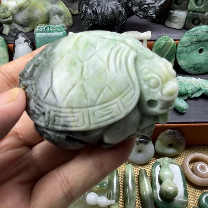 独山玉未镶嵌珠宝半成品