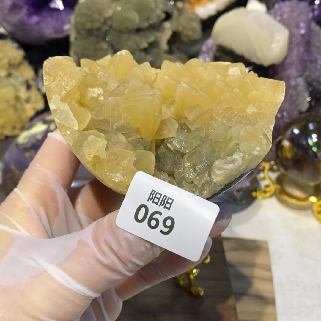 紫晶未镶嵌大型摆件（非配饰）