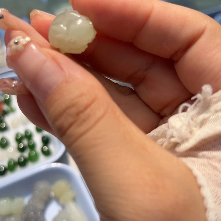 和田玉未镶嵌吊坠(不含链)