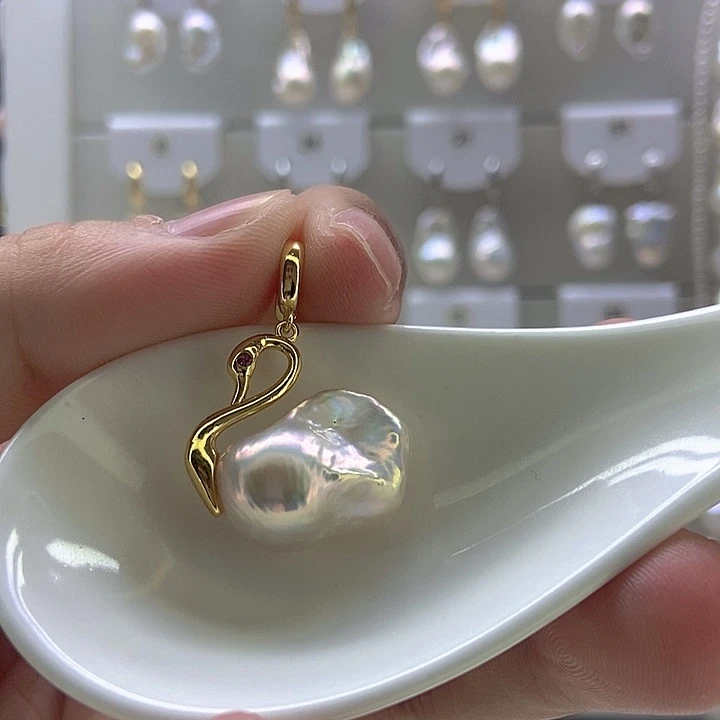 ****草银S925镶嵌淡水珍珠颈饰79