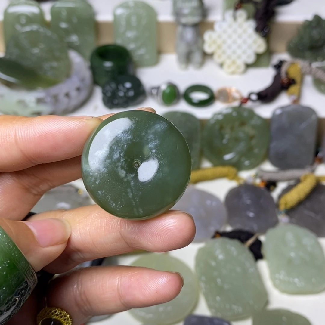 和田玉未镶嵌颈饰欣****E