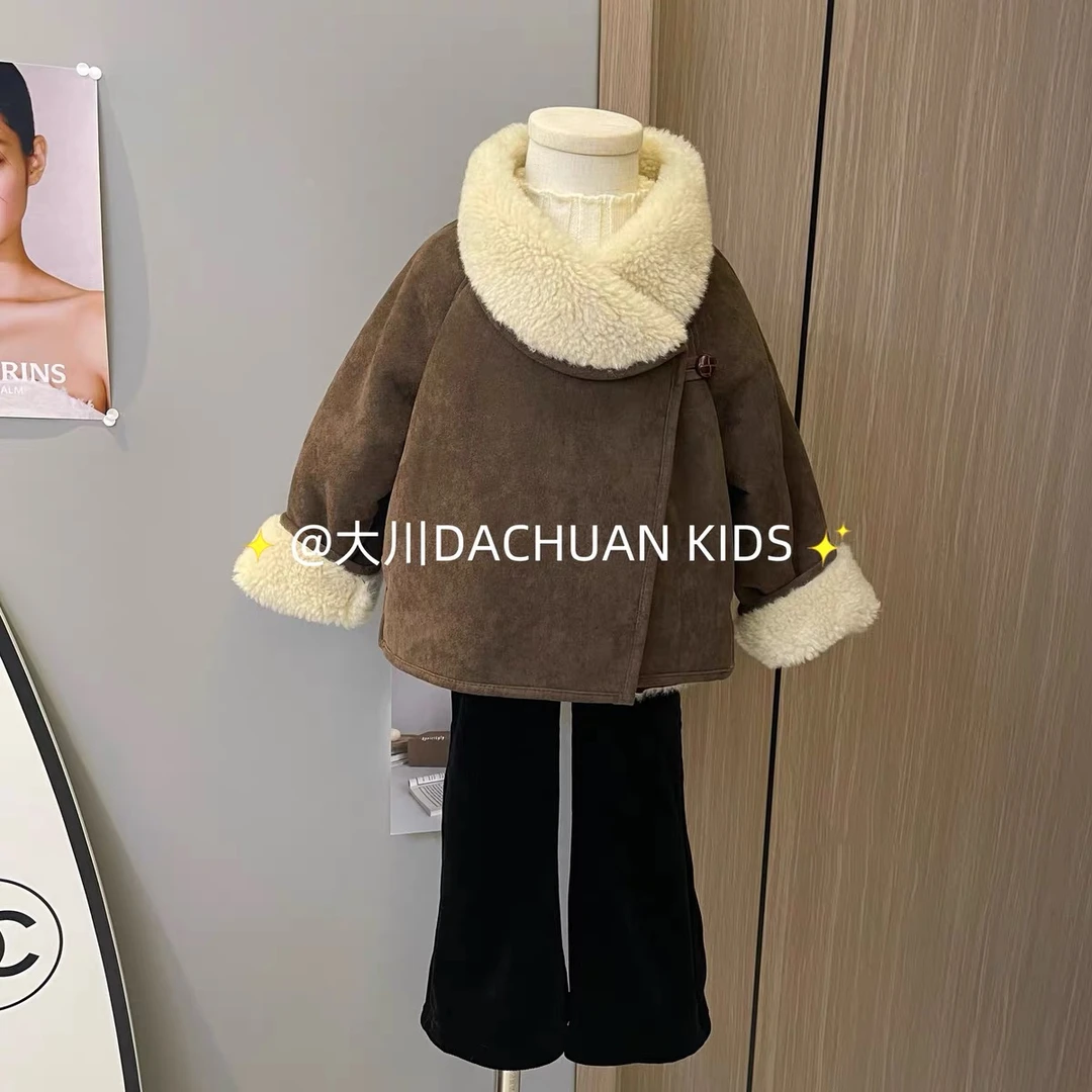 2025冬季新款韩版女童麂皮羊羔皮毛一体外套翻领外套加绒微喇裤