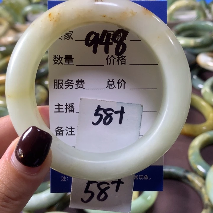 蛇纹石玉未镶嵌手镯948