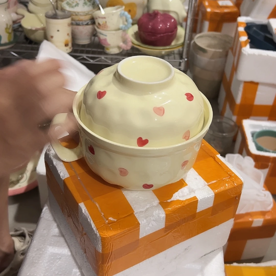 瓷片爱心带盖泡面碗
