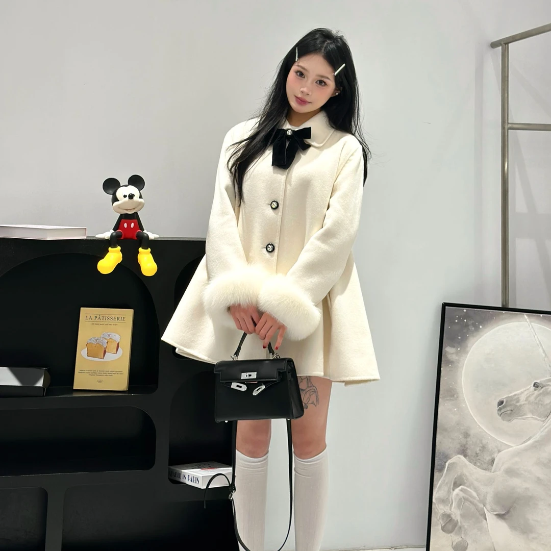 静香Ootd “赫本少女"露丝同款可拆卸蝴蝶结双面羊毛大衣狐狸毛