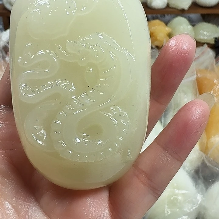 洋***仔砖雕石头手把件不退不换