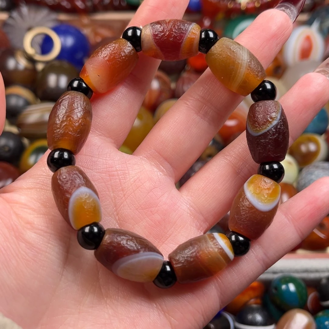 玛瑙/玉髓颈饰未镶嵌玩**