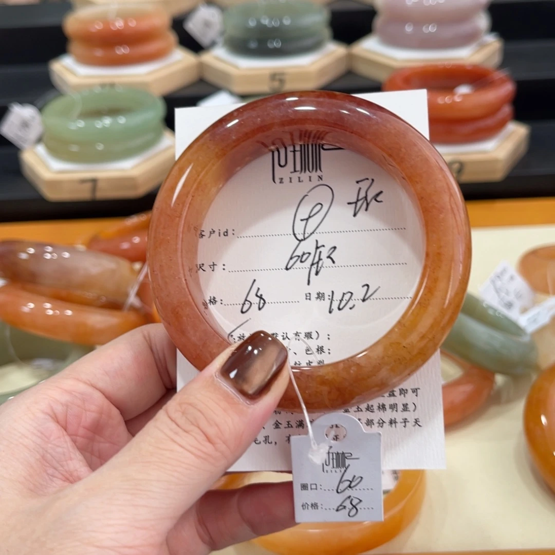 未镶嵌手镯石英质玉