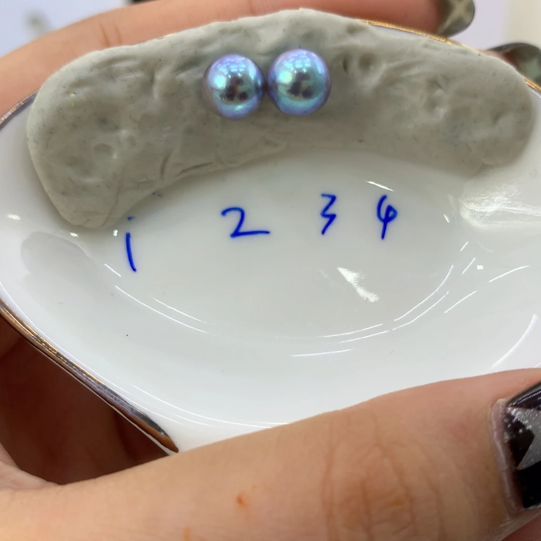 未镶嵌海水珍珠耳饰