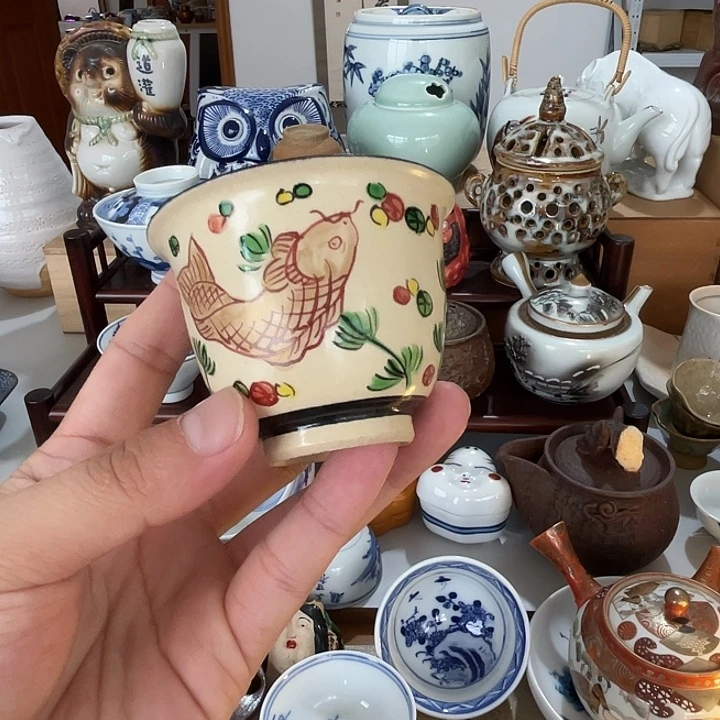 嘻***哈瓷片小杯子不错的好看的