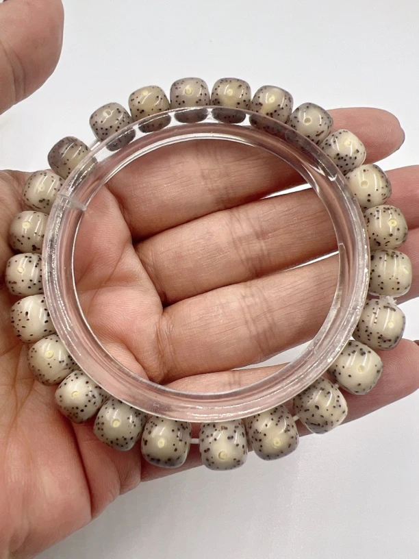 星月菩提糯冰料星月灰冰玉化料手串9/8打灯全透光，油润糯