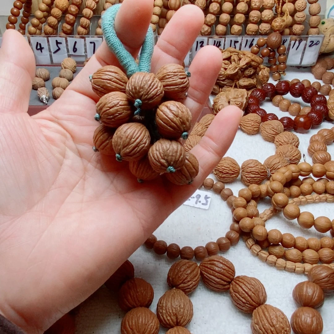 猴头核桃手串猴头核桃减压神器葡萄串