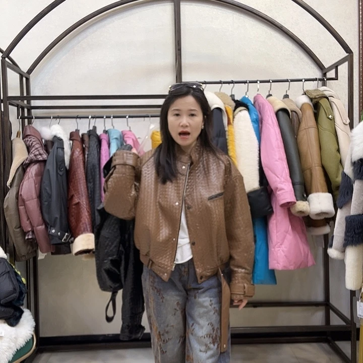 真皮皮衣绵羊皮羽绒服160斤以内备注身高体重