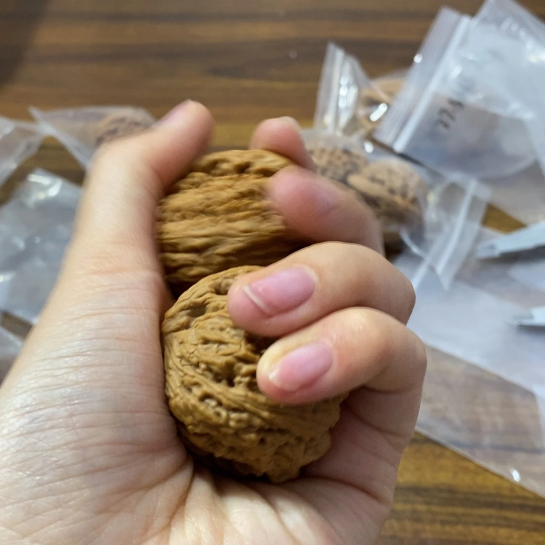 文玩核桃吊坠主****亨南疆100