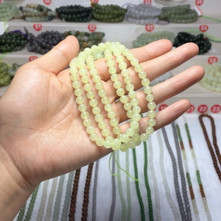 希***夏和田玉未镶嵌颈饰6mm