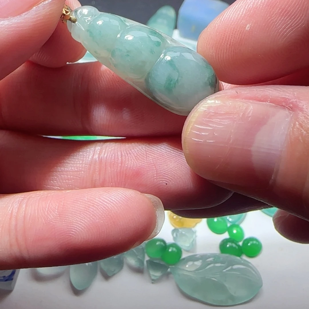 定制翡翠未镶嵌天然翡翠福豆福利