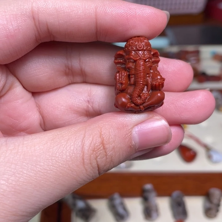 南红玛瑙未镶嵌颈饰52