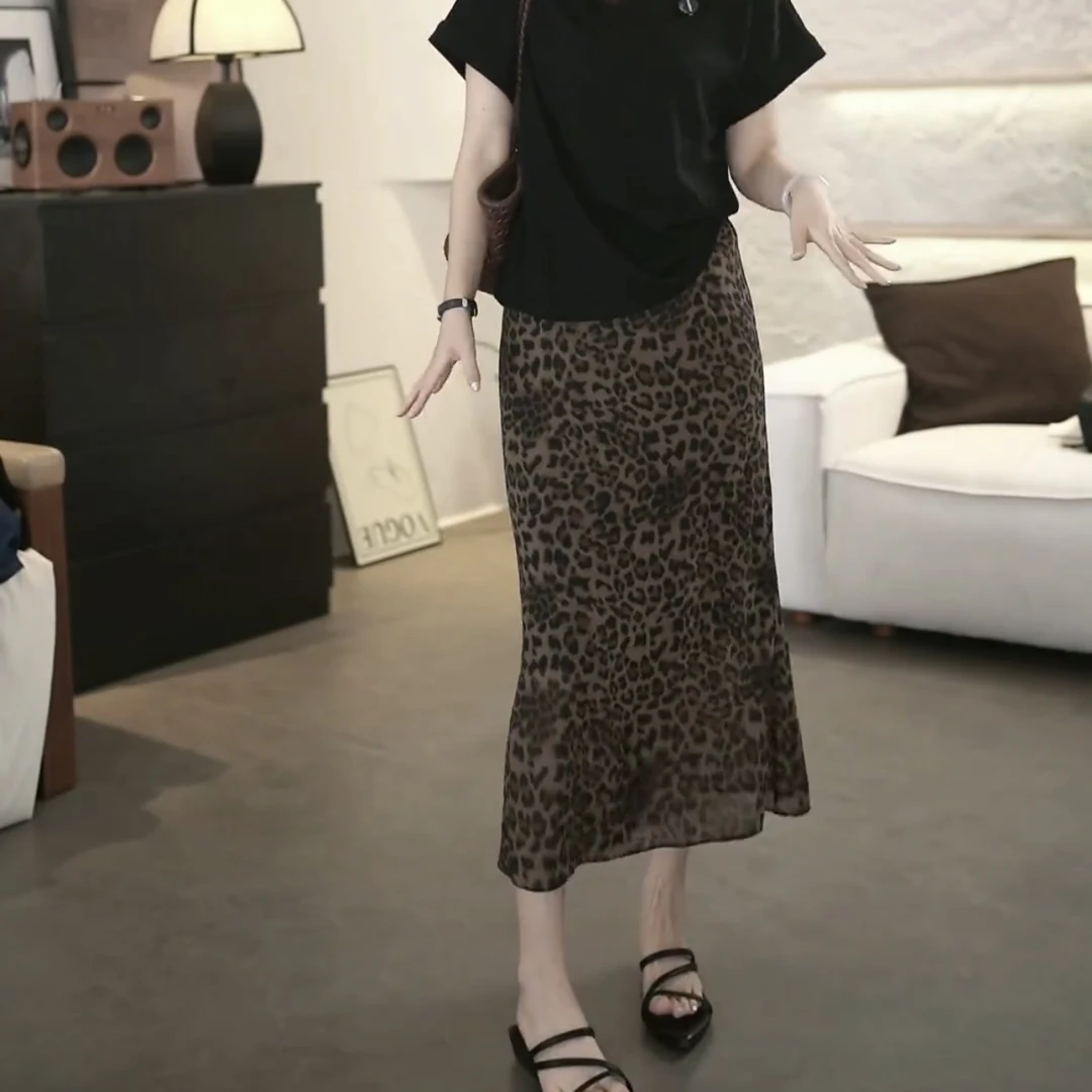 早秋新款咖色豹纹半身裙修身显瘦长裙直筒裙时尚气质高腰半裙