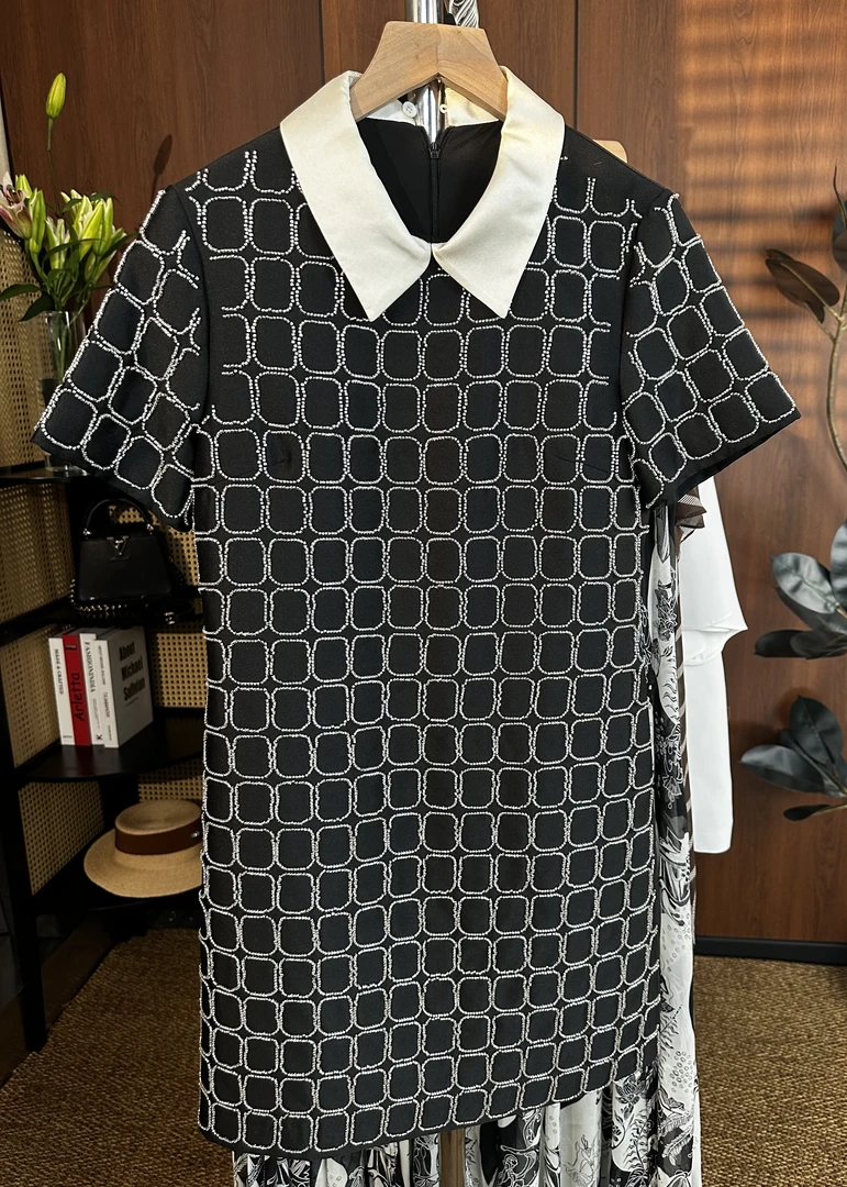 名媛风文字无袖印花短袖连衣裙设计师休闲黑色宽松