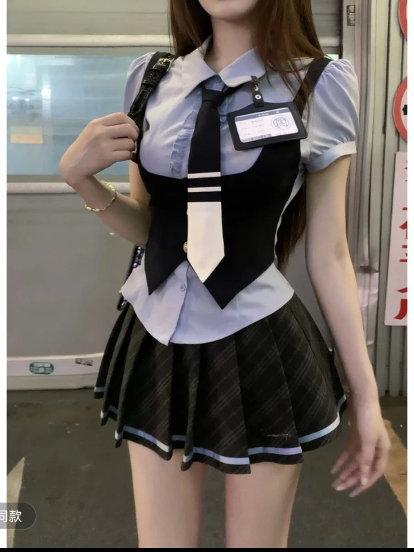 川野学姐 夏季学院风甜美可爱洋气出游约会小众设计减龄上衣半裙