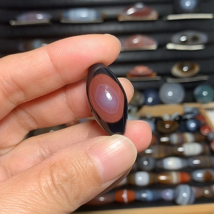 玛瑙/玉髓合金颈饰