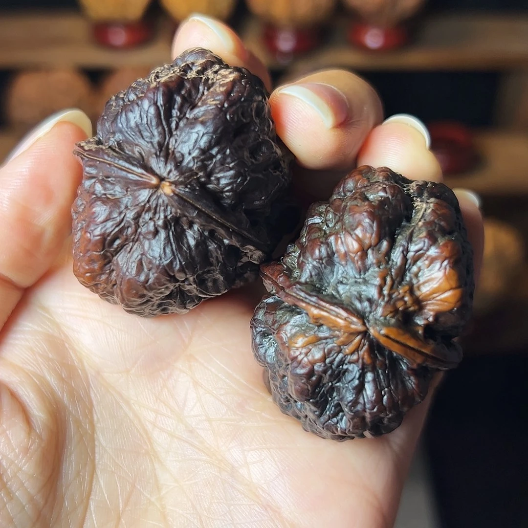 咖***/     九五玄包   44