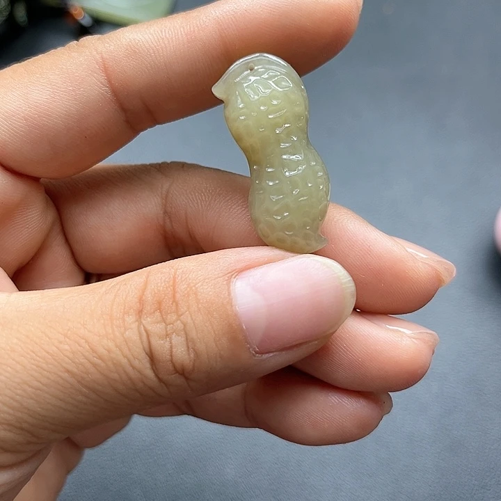 【闪购商品】颈饰未镶嵌和田玉