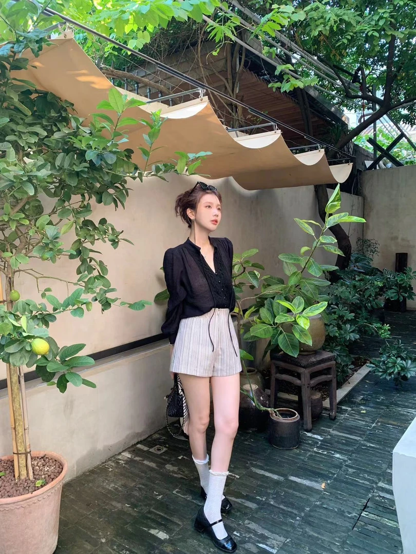 【芝士Cheese】秋天的风 V领不起球长袖防晒薄款通勤风衬衫