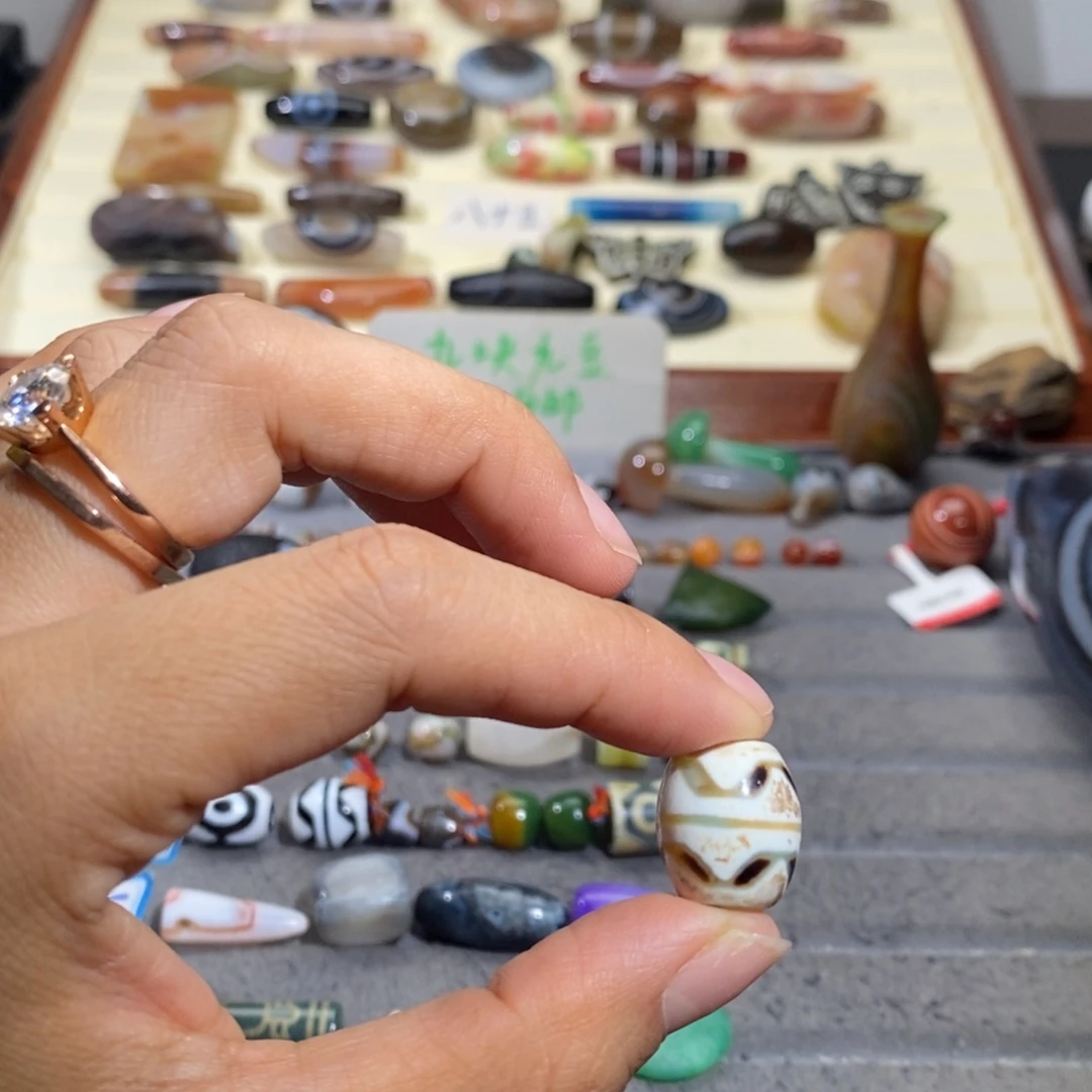 优***家玛瑙/玉髓合金颈饰