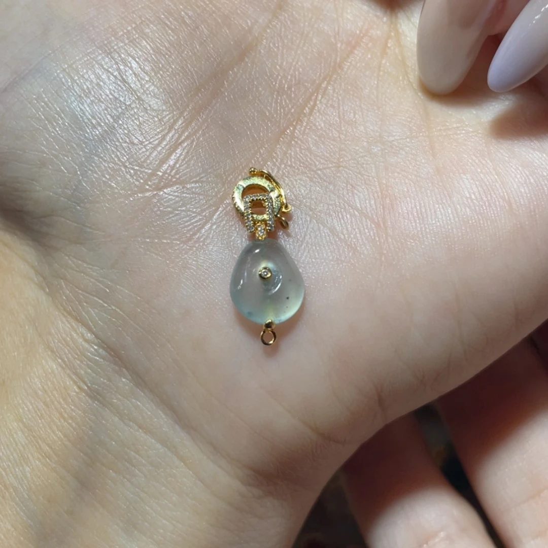【闪购商品】颈饰18K金镶嵌翡翠