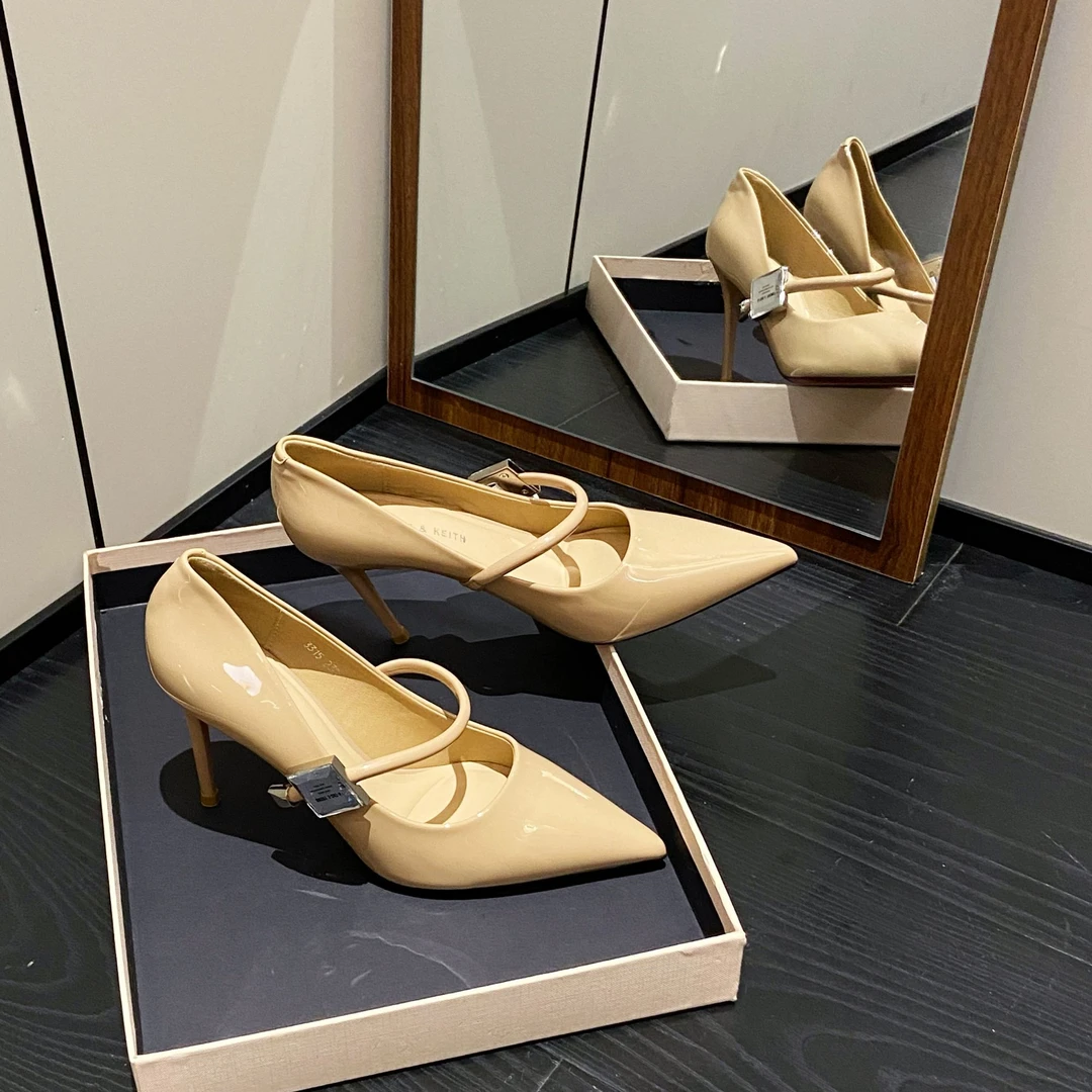 【8公分】2025早春新款法式优雅漆皮浅口尖头一字带细跟高跟鞋
