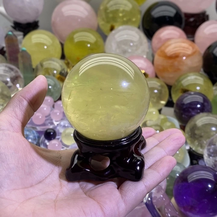 未镶嵌珠宝半成品水晶?***光8