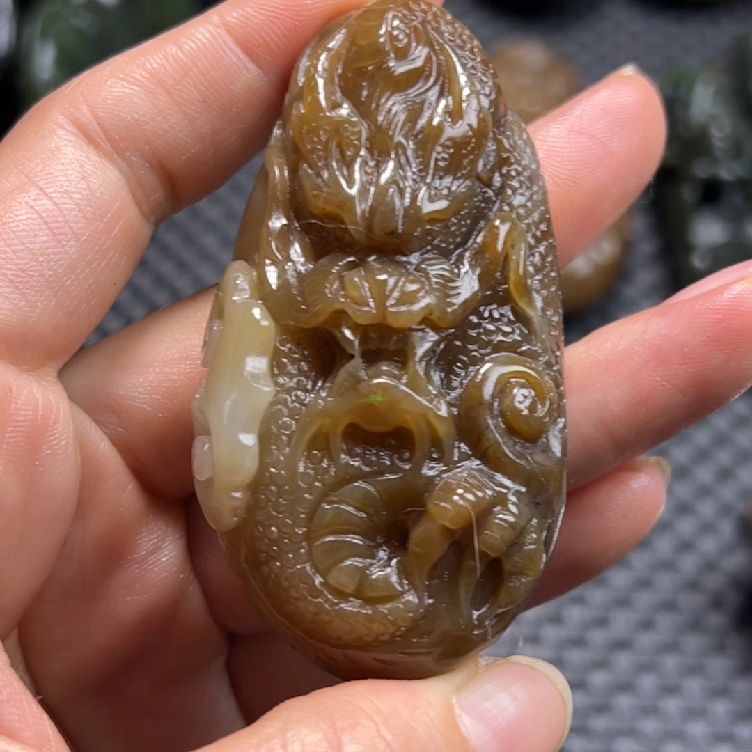 未镶嵌和田玉把件