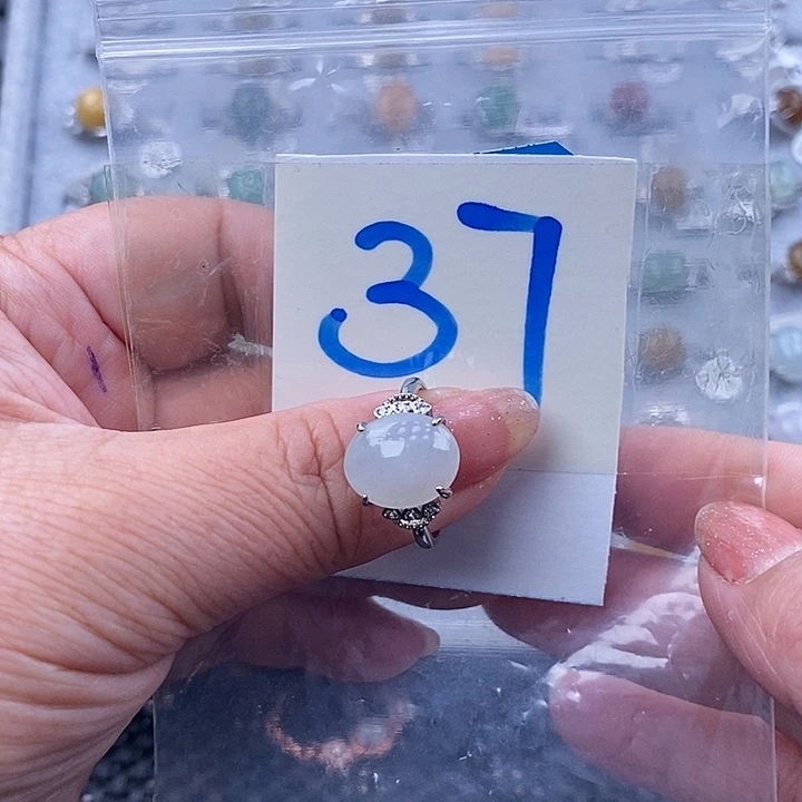 未镶嵌戒指翡翠缅甸