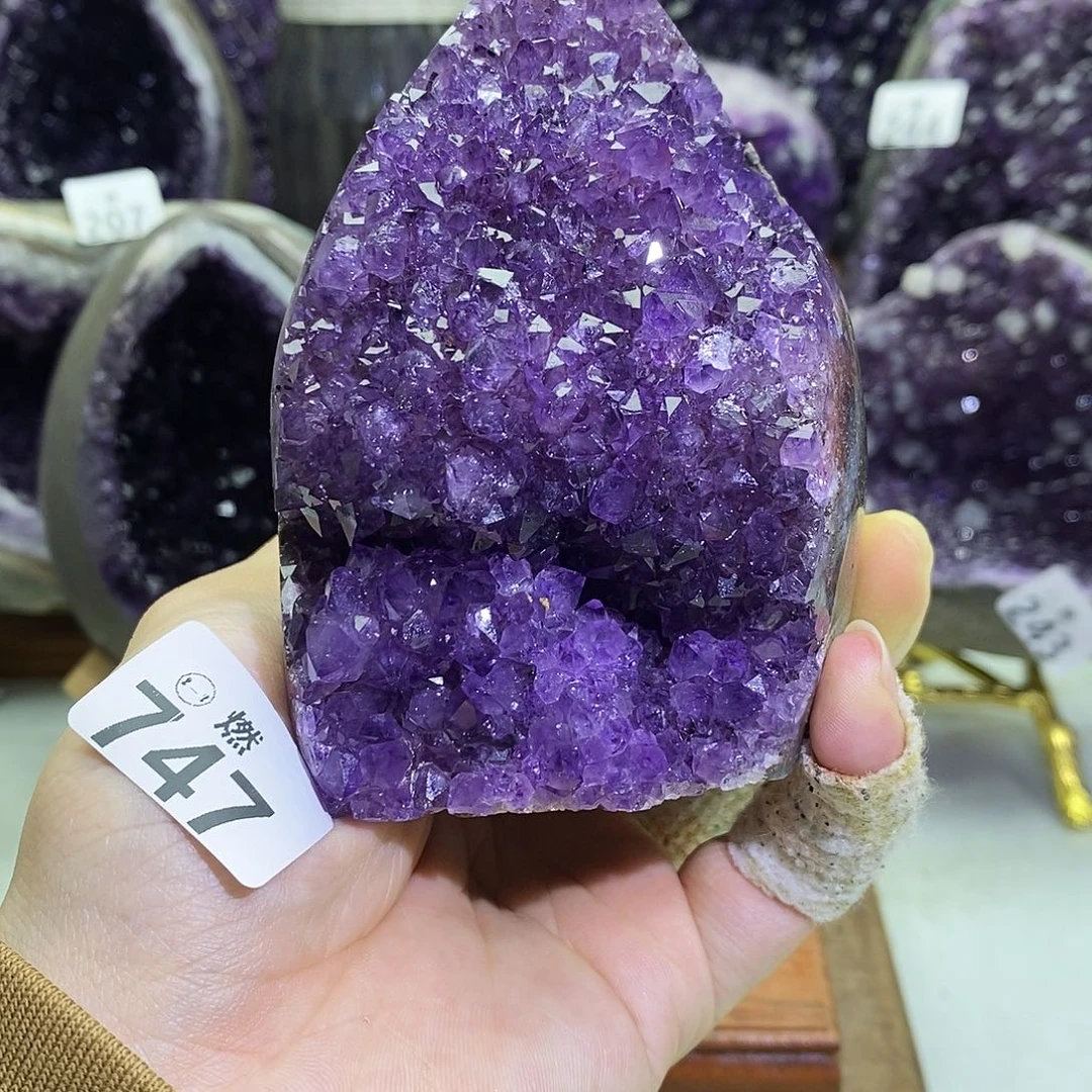 未镶嵌紫晶大型摆件（非配饰）