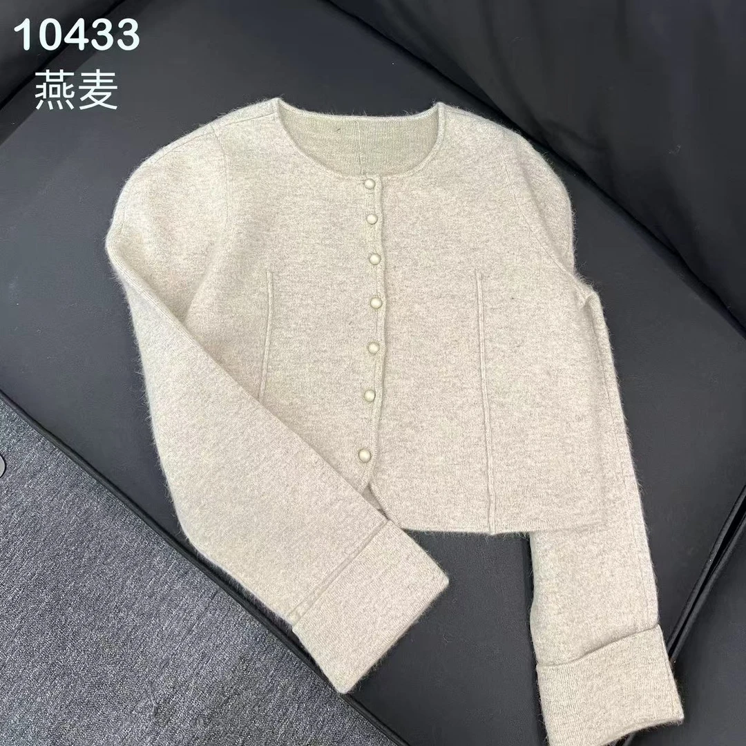10433（部分无水洗唛，介意慎拍） SANFAN新款针织衫