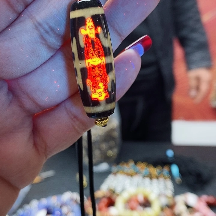 玛瑙/玉髓颈饰合金