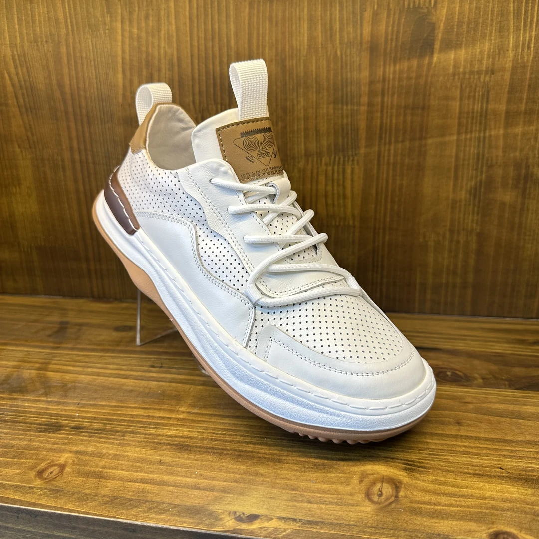 【杰旗哆】低帮小白鞋四季款潮流时尚百搭板鞋真皮软底软面1