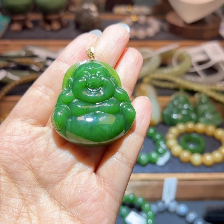 和田玉18K金镶嵌颈饰