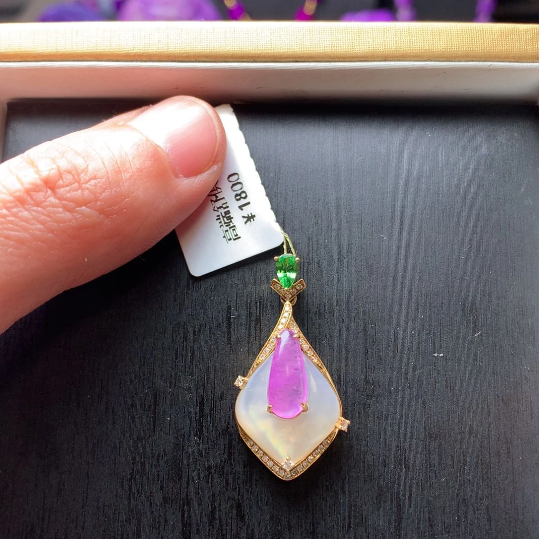 苏纪石（舒俱来）吊坠18K金镶嵌